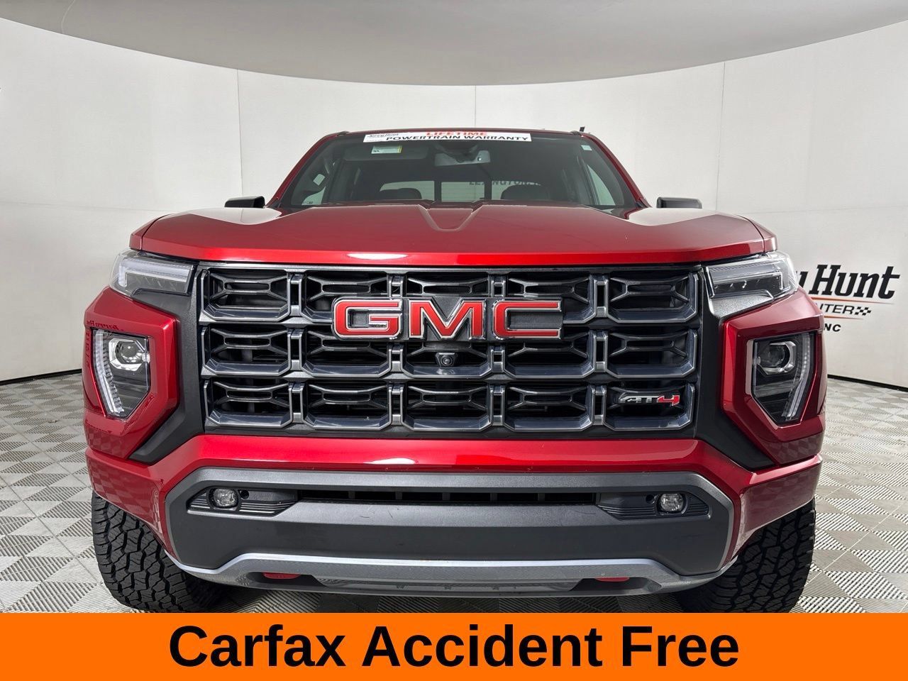 Used 2024 GMC Canyon AT4 w/ AT4 Premium Package AWD/4WD image 3
