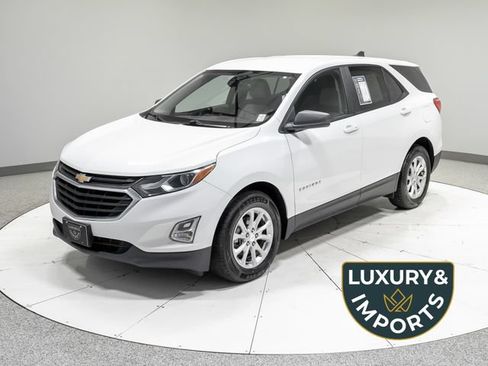 Used 2021 Chevrolet Equinox LS FWD image 1