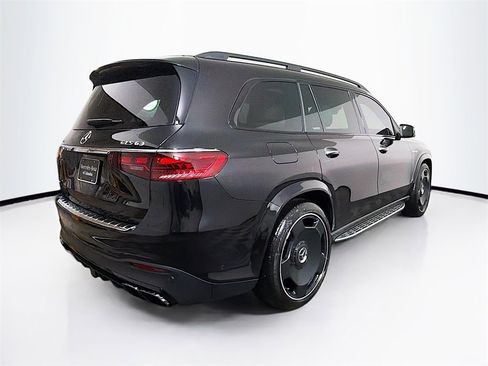 Used 2025 Mercedes-Benz GLS 63 AMG 4MATIC image 7