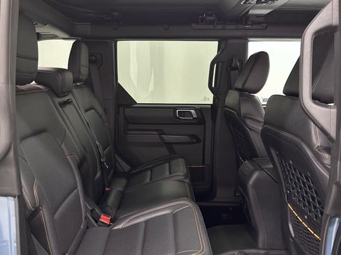 Used 2024 Ford Bronco Badlands image 21