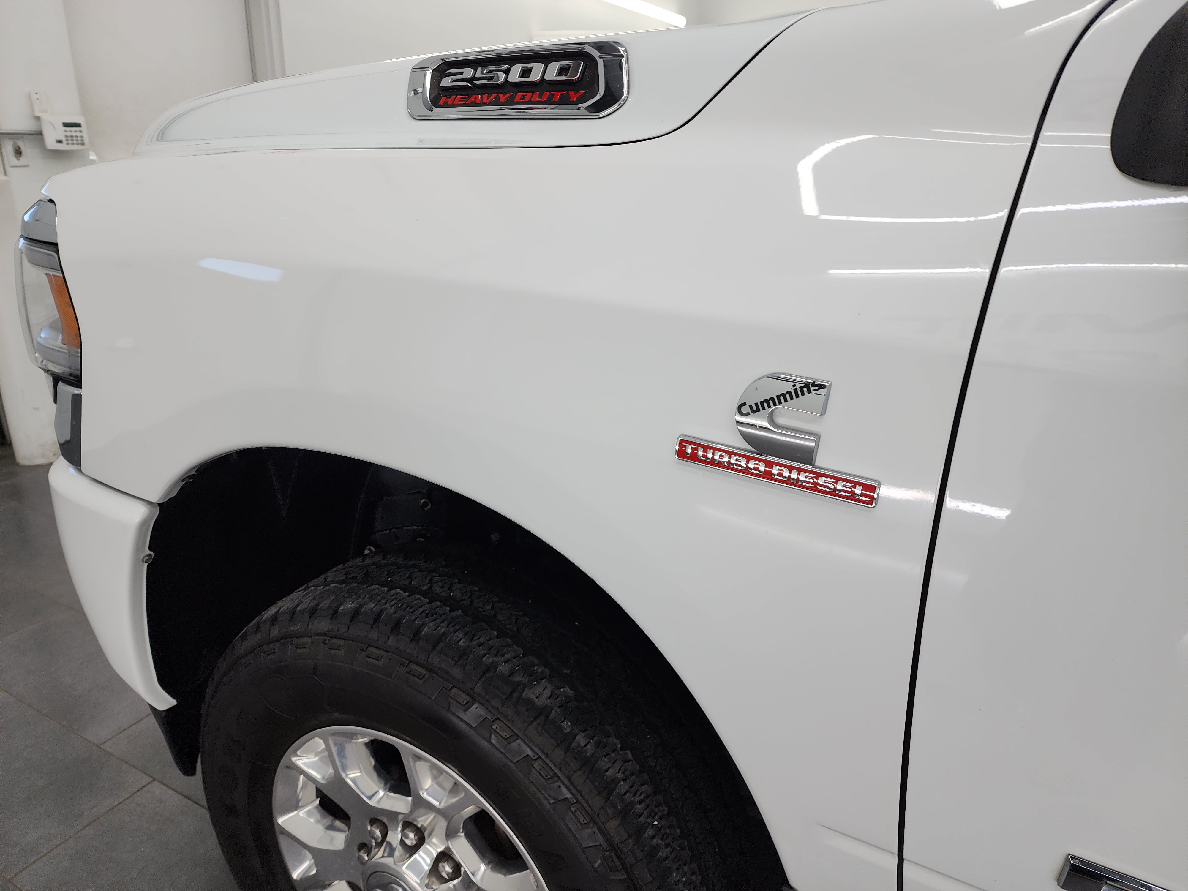 Used 2023 RAM 2500 Laramie AWD/4WD image 33