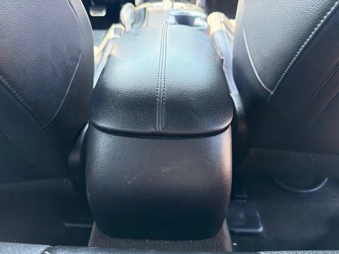 Used 2018 Ford Mustang Premium RWD image 17