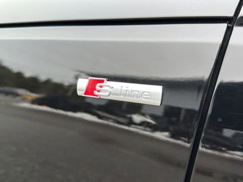 Used 2017 Audi A4 2.0T Premium w/ Convenience Package image 33