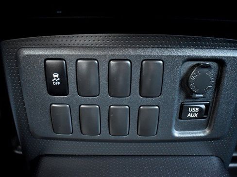 Used 2014 Toyota FJ Cruiser 4WD w/ Convenience Package image 24