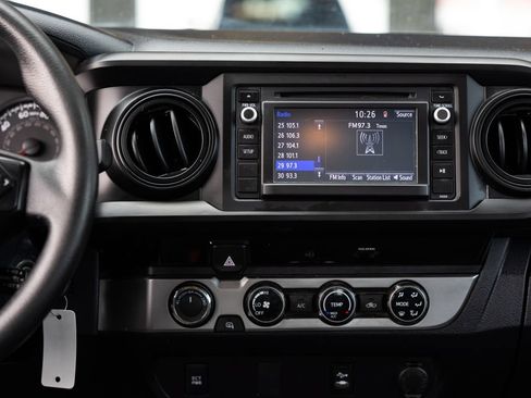 Used 2018 Toyota Tacoma SR w/ SR Convenience Package AWD/4WD image 18