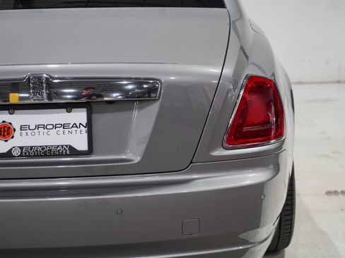 Used 2015 Rolls-Royce Ghost RWD image 35