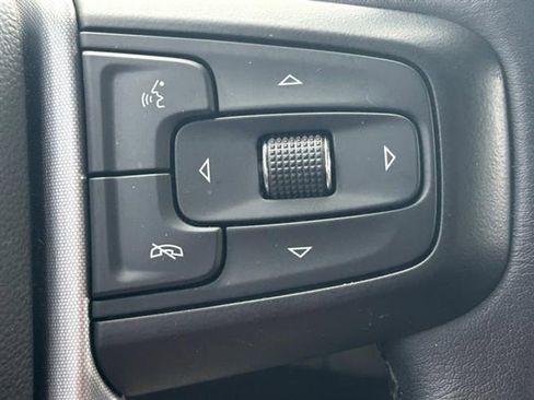 Used 2022 GMC Yukon SLT w/ SLT Premium Package image 15