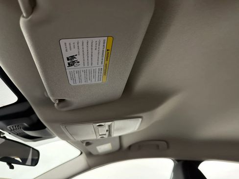 New 2026 Nissan Sentra SR w/ Floor Mat Package image 17