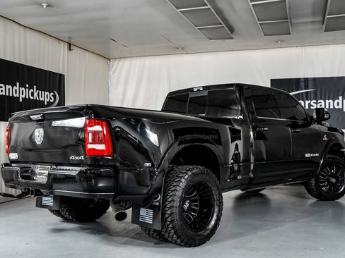 Used 2022 RAM 3500 Limited AWD/4WD image 9