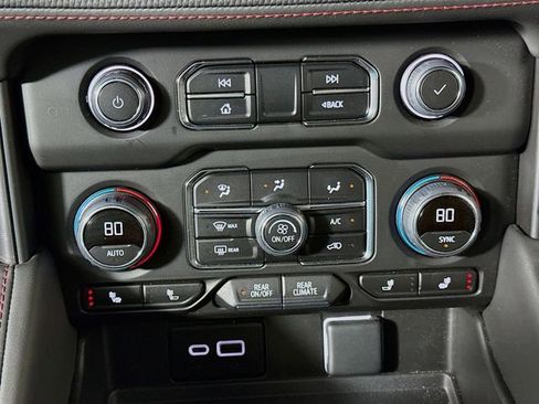 Used 2024 Chevrolet Tahoe RST w/ RST Performance Edition image 15