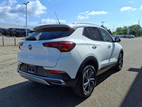 Certified 2020 Buick Encore GX Essence image 6
