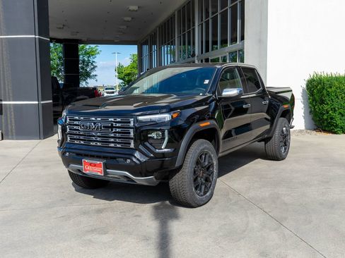 New 2026 GMC Canyon Denali w/ LPO, Denali Black Edition AWD/4WD image 3