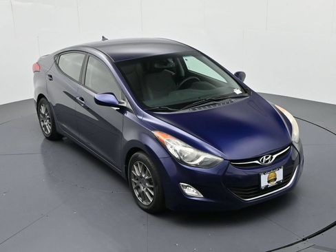Used 2013 Hyundai Elantra GLS w/ Preferred Pkg FWD image 14