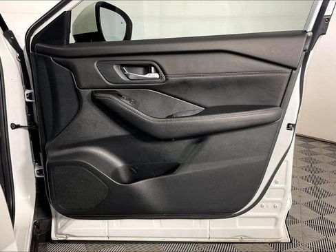 Used 2024 Nissan Rogue SL w/ SL Premium Package FWD image 22
