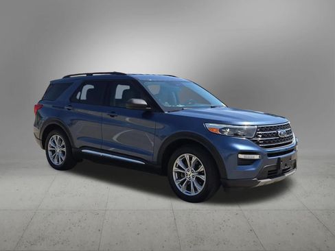 Used 2020 Ford Explorer XLT w/ Equipment Group 202A RWD image 8