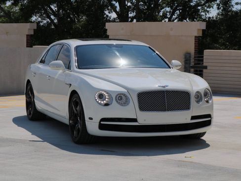 Used 2015 Bentley Flying Spur V8 AWD/4WD image 2