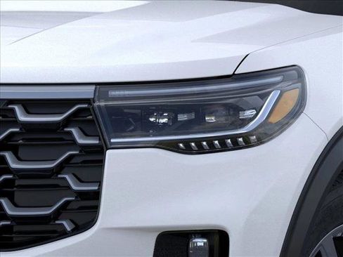 New 2026 Ford Explorer Platinum image 18
