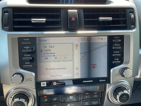 Used 2020 Toyota 4Runner Limited image 30