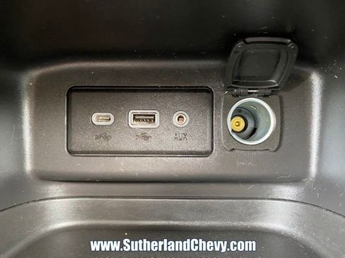 Used 2023 Chevrolet Equinox LT FWD image 31