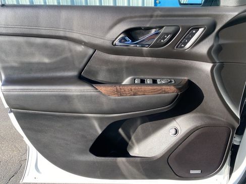 Used 2023 GMC Acadia Denali image 40