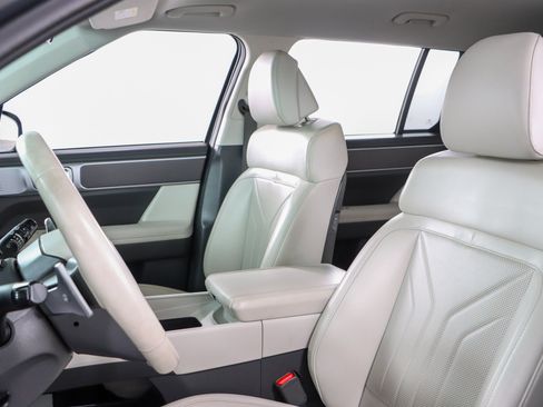 Used 2025 Hyundai Santa Fe SEL FWD image 23