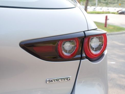 Used 2025 MAZDA MAZDA3 s Sport FWD image 17