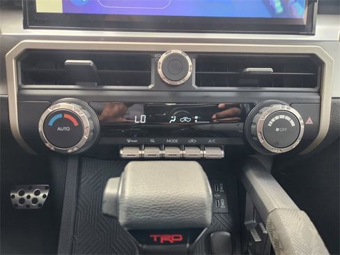 Certified 2025 Toyota Tacoma TRD Sport image 18