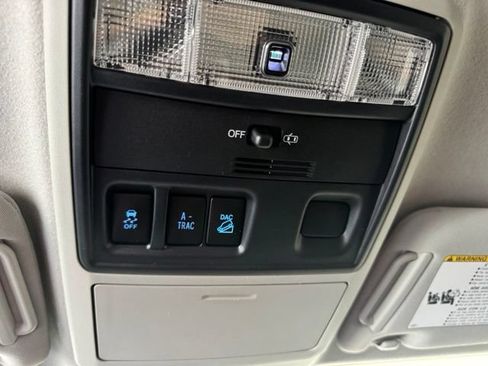 Used 2016 Toyota 4Runner 4WD image 38
