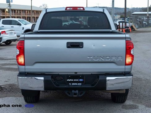 Used 2017 Toyota Tundra SR5 image 7