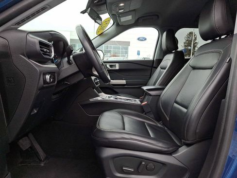 Certified 2023 Ford Explorer XLT w/ Equipment Group 202A image 13