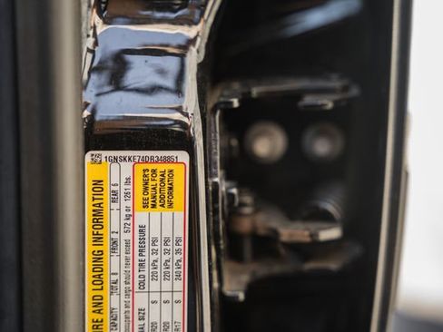 Used 2013 Chevrolet Suburban LTZ AWD/4WD image 51