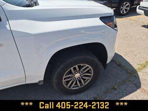 Used 2024 Chevrolet Colorado LT w/ LT Convenience Package II RWD image 21