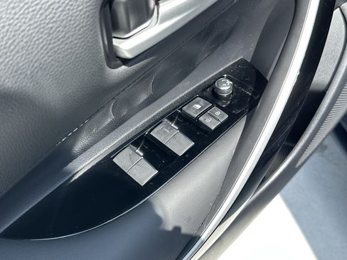 Certified 2020 Toyota Corolla XLE FWD image 15