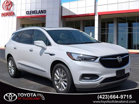 Used 2018 Buick Enclave Premium FWD image 1