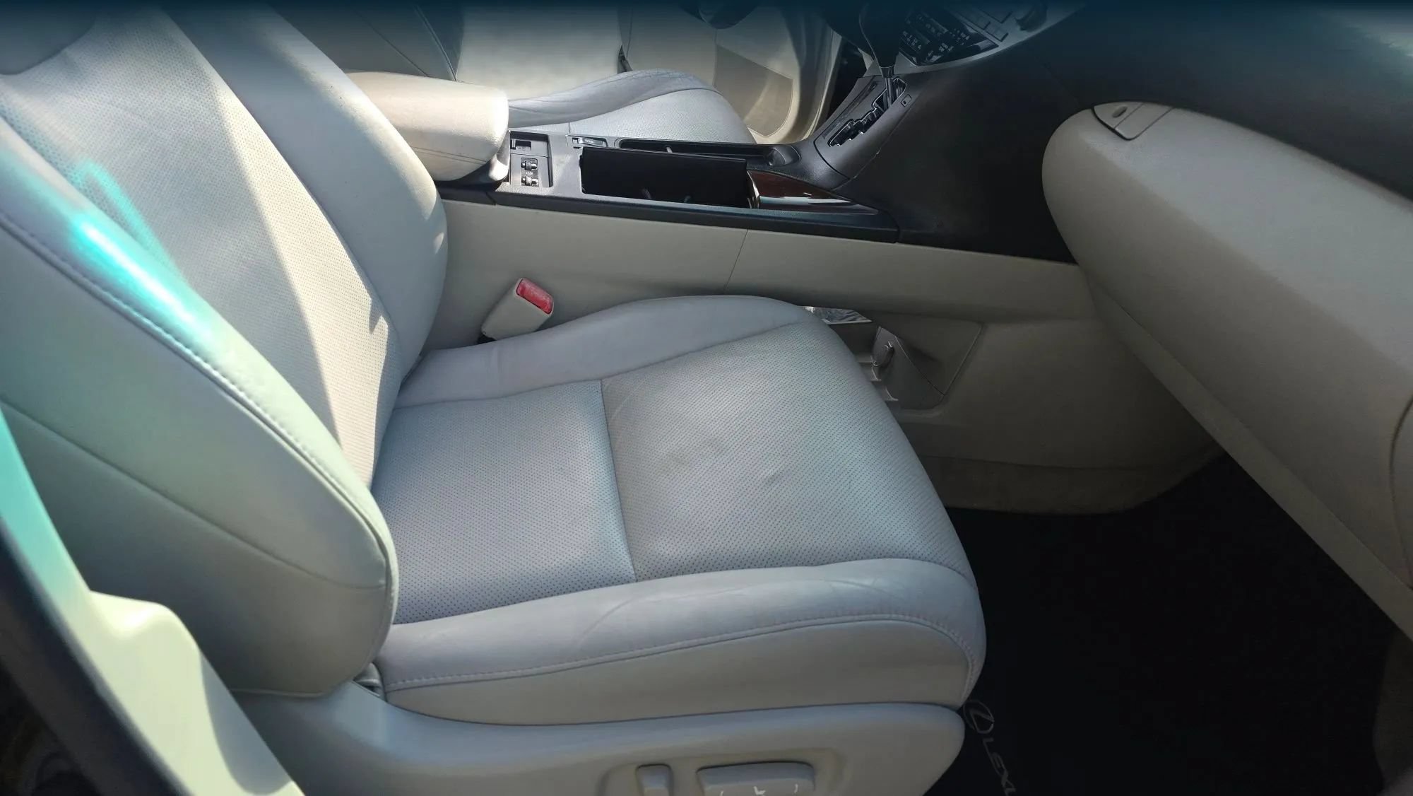 Used 2011 Lexus RX 350 2WD w/ Premium Pkg image 40