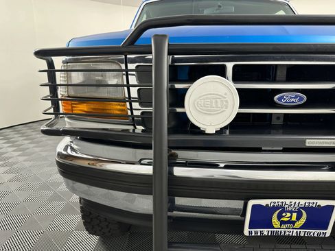 Used 1994 Ford Bronco Sport Utility 2D image 5