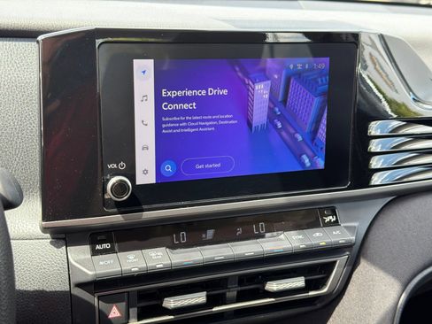 Used 2025 Toyota Camry LE FWD image 22