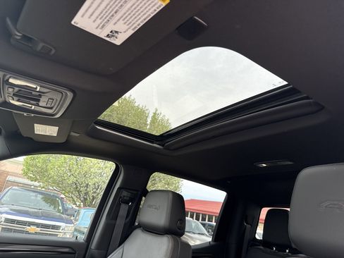 Used 2023 GMC Sierra 1500 AT4 w/ AT4 Premium Package image 18