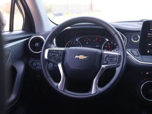 Used 2025 Chevrolet Blazer LT AWD/4WD image 22