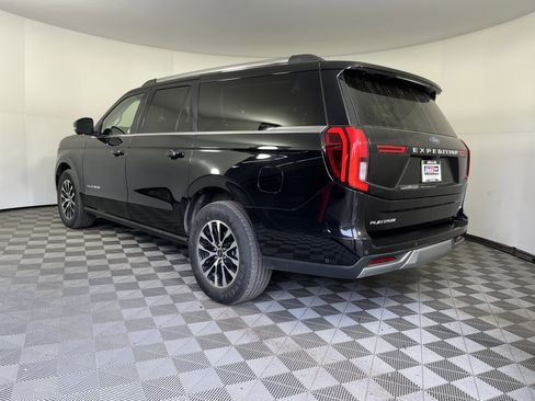 Used 2025 Ford Expedition Max Platinum AWD/4WD image 3