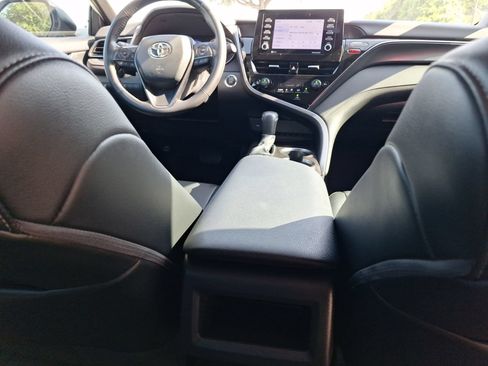 Used 2024 Toyota Camry SE w/ Convenience Package FWD image 30