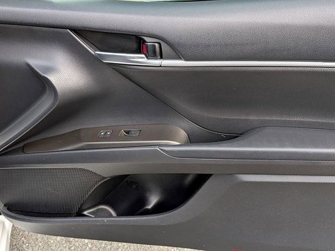 Used 2022 Toyota Camry SE w/ Convenience Package image 33