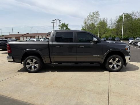 Used 2019 RAM 1500 Laramie AWD/4WD image 4