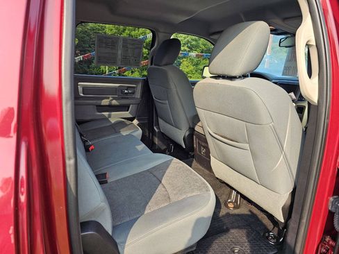 Used 2014 RAM 1500 Classic SLT w/ Luxury Group AWD/4WD image 10
