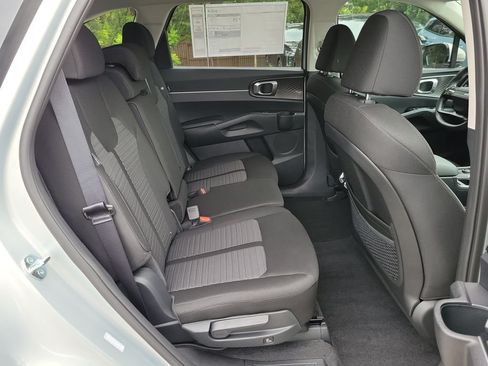 New 2026 Kia Sorento LX FWD image 12