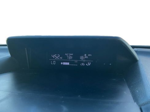 Used 2021 Subaru Crosstrek 2.0i Premium image 18