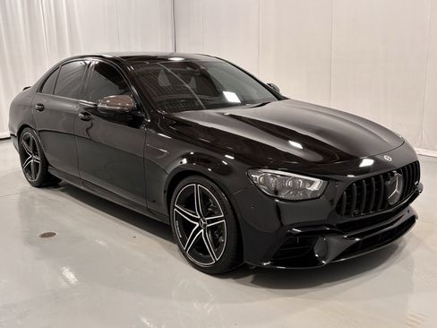 Used 2021 Mercedes-Benz E 63 AMG S image 4