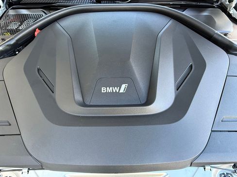 Used 2025 BMW i4 eDrive40 image 34