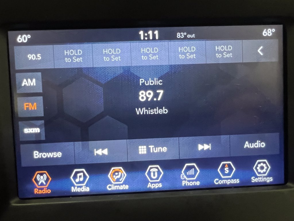 Used 2018 Jeep Compass Sport w/ Tech Group FWD image 19