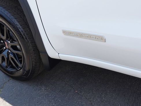 Used 2025 GMC Sierra 1500 Elevation AWD/4WD image 12